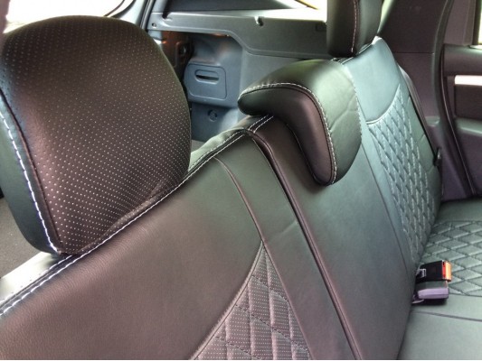 Авточехлы на Nissan Terrano Авточехлы на Nissan Terrano